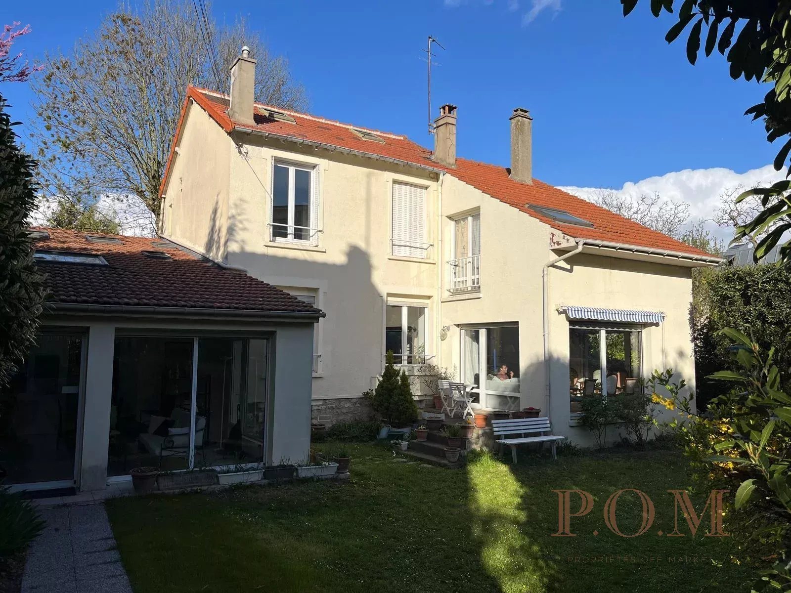 Maison à vendre, 257m², Suresnes