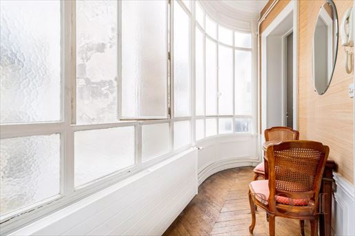 Appartement 4 pièces 69 m² · à Paris 8ème · 69 m² · 995 000 €