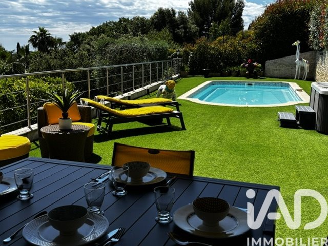 Maison à vendre, 236m², Cagnes-sur-Mer