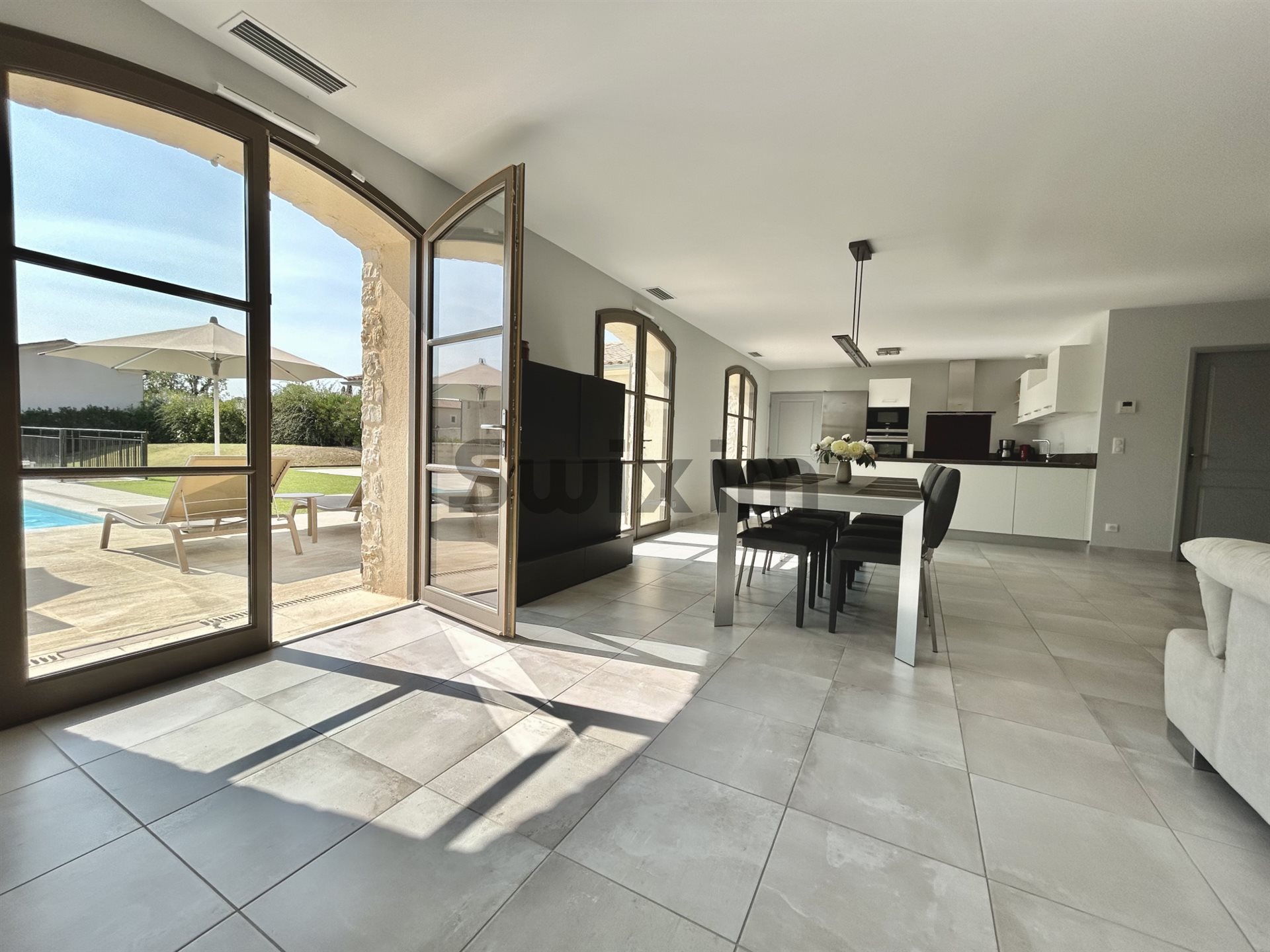 Maison à vendre, 161m², Uzès