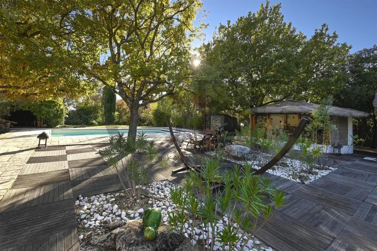 Maison à vendre, 400m², Éguilles