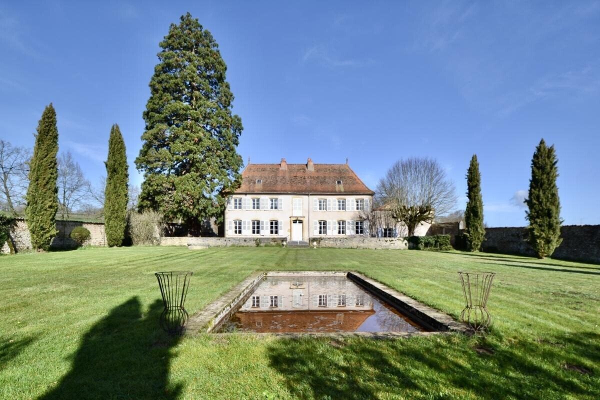 Maison à vendre, 432m², La Clayette