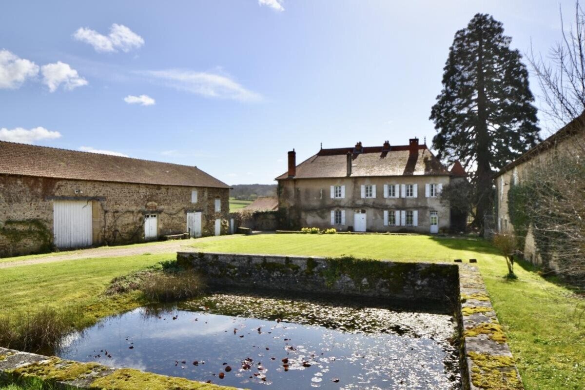 Maison à vendre, 432m², La Clayette