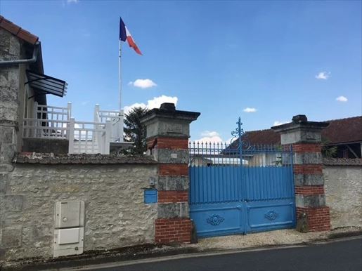 Maison 4 pièces 126 m² · à Pouant · 126 m² · 457 900 €