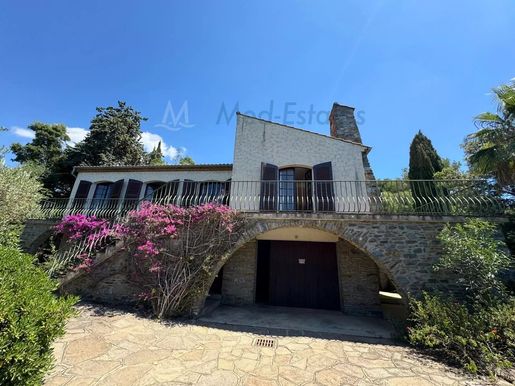 Maison 6 pièces 120 m² · à La Croix-Valmer · 120 m² · 2 520 000 €