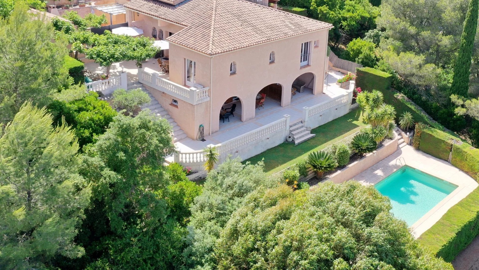 Maison à vendre, 229m², Carqueiranne
