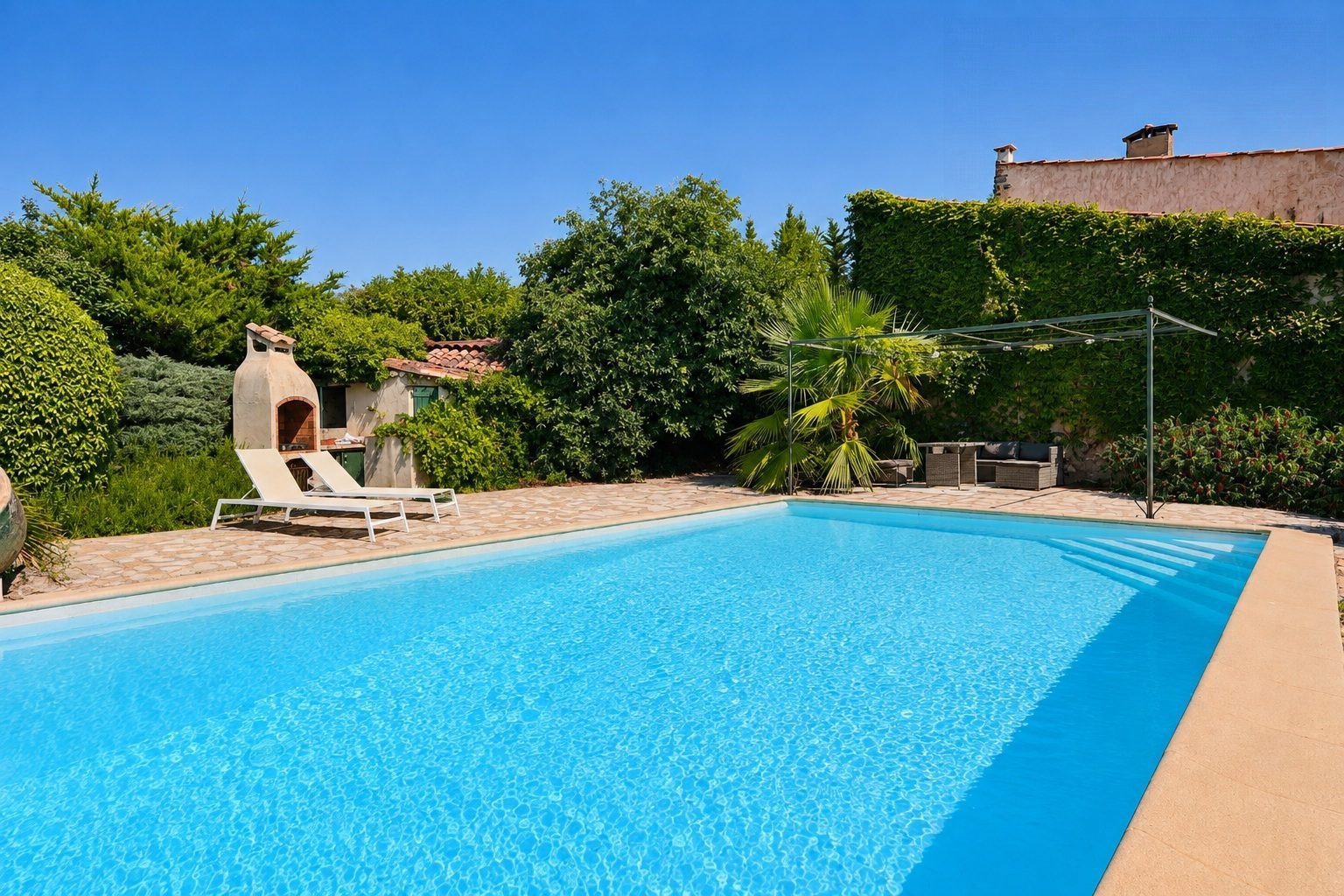 Maison à vendre, 325m², La Roquebrussanne