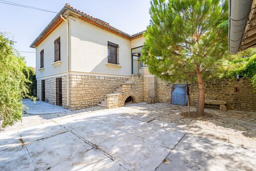 Maison 5 pièces 145 m² · à Courthézon · 145 m² · 445 000 €