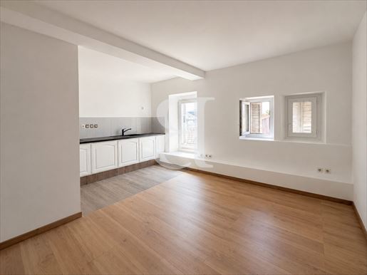 Appartement 4 pièces 122 m² · à Orange · 122 m² · 213 000 €