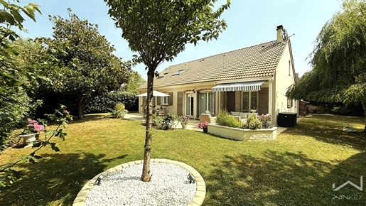 Maison 8 pièces 237 m² · à Noisy-le-Roi · 237 m² · 895 000 €