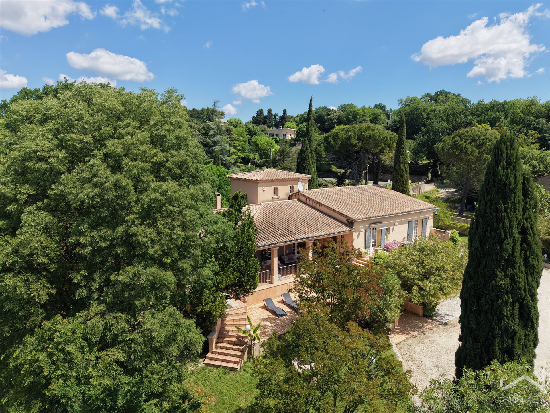 Maison à vendre, 335m², Suze-la-Rousse