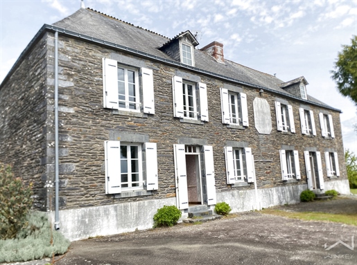11 pièces 225 m² · à Saint-Nicolas-du-Tertre · 225 m² · 190 000 €