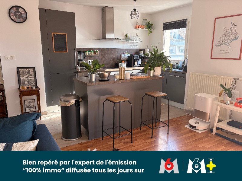 Apartment in Nantes, Bretagne, Centre Ville - View 5