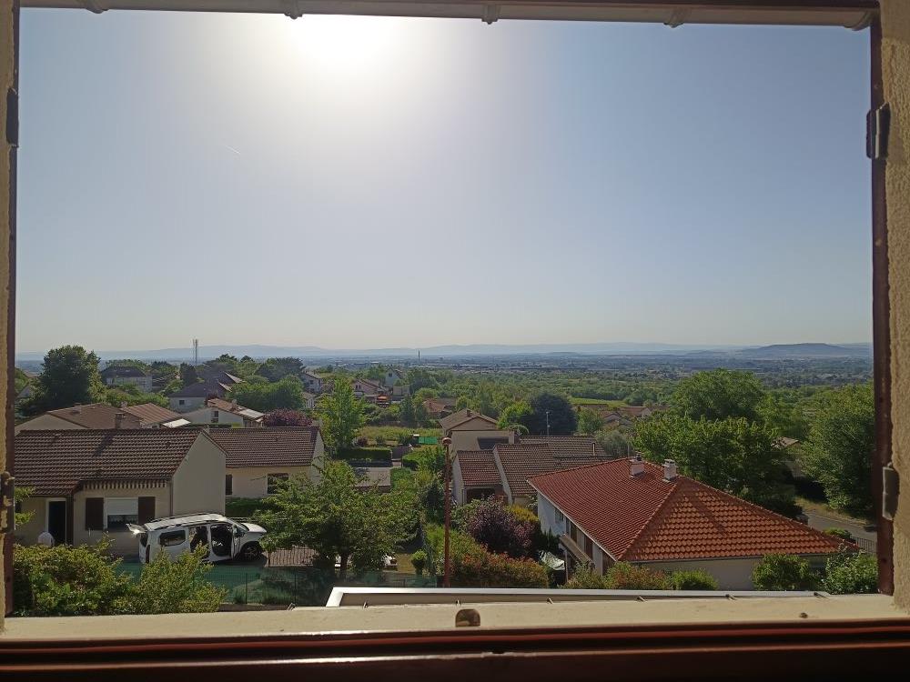 Maison 6 pièces 139 m² · à Châteaugay · 139 m² · 299 900 €