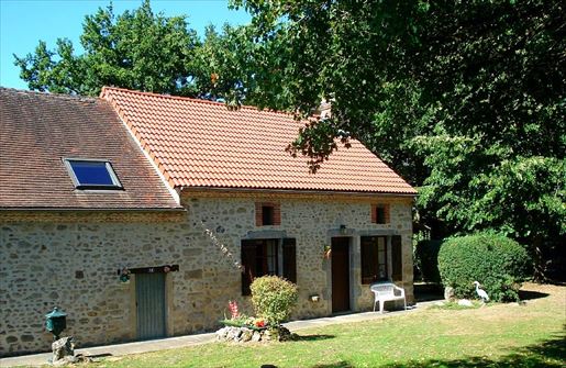 Maison 4 pièces 170 m² · à Saint-Léger-Magnazeix · 170 m² · 141 000 €