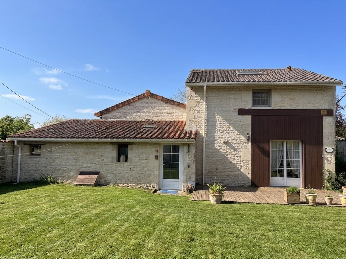 Maison à vendre, 172m², Loubillé