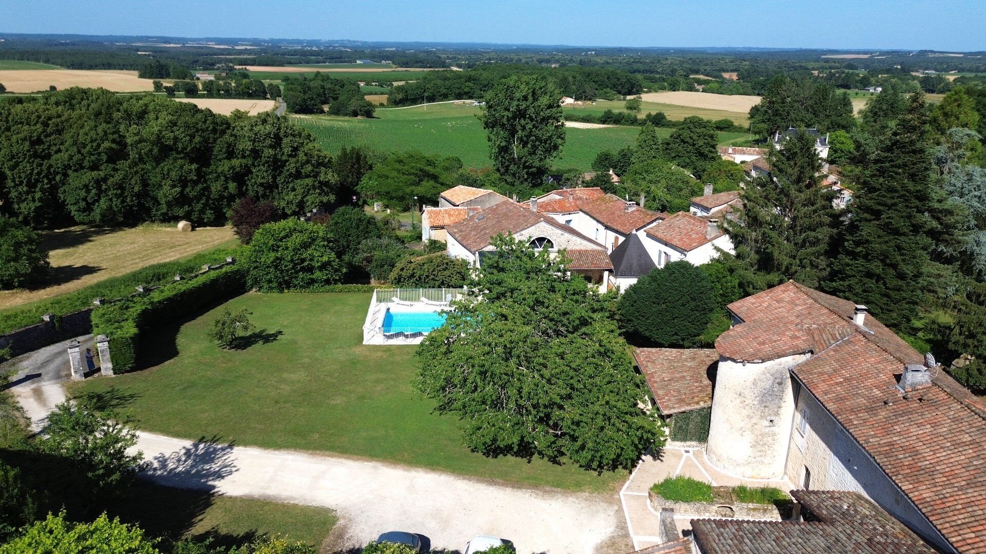 Maison à vendre, 345m², Charras