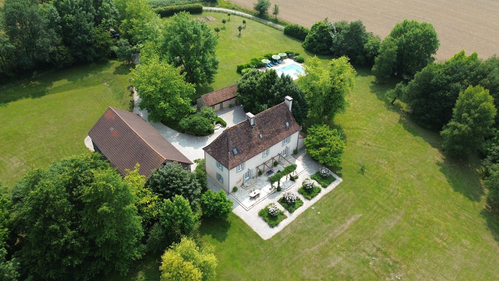 Maison à vendre, 243m², Sarrazac