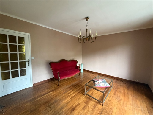 Maison 9 pièces 197 m² · à Arpajon-sur-Cère · 197 m² · 290 000 €