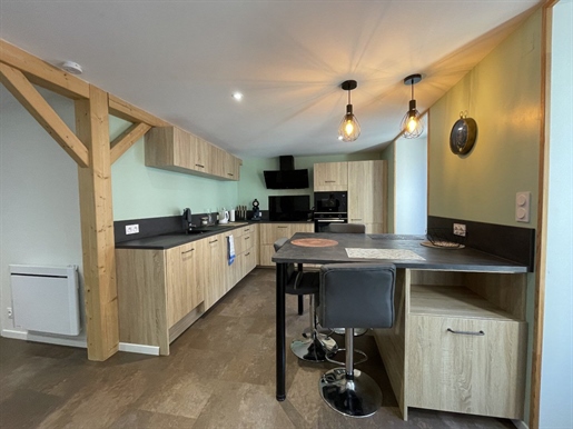 Appartement 7 pièces 131 m² · à Vic-sur-Cère · 131 m² · 154 000 €