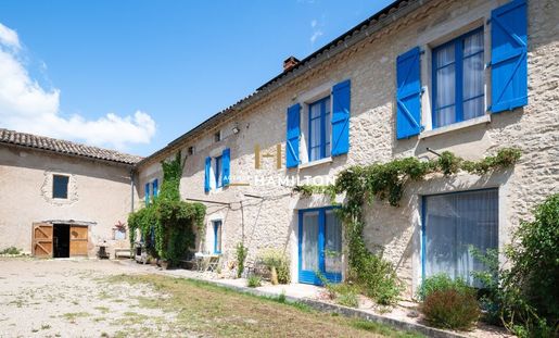 Maison 11 pièces 282 m² · à Cordes-sur-Ciel · 282 m² · 649 000 €
