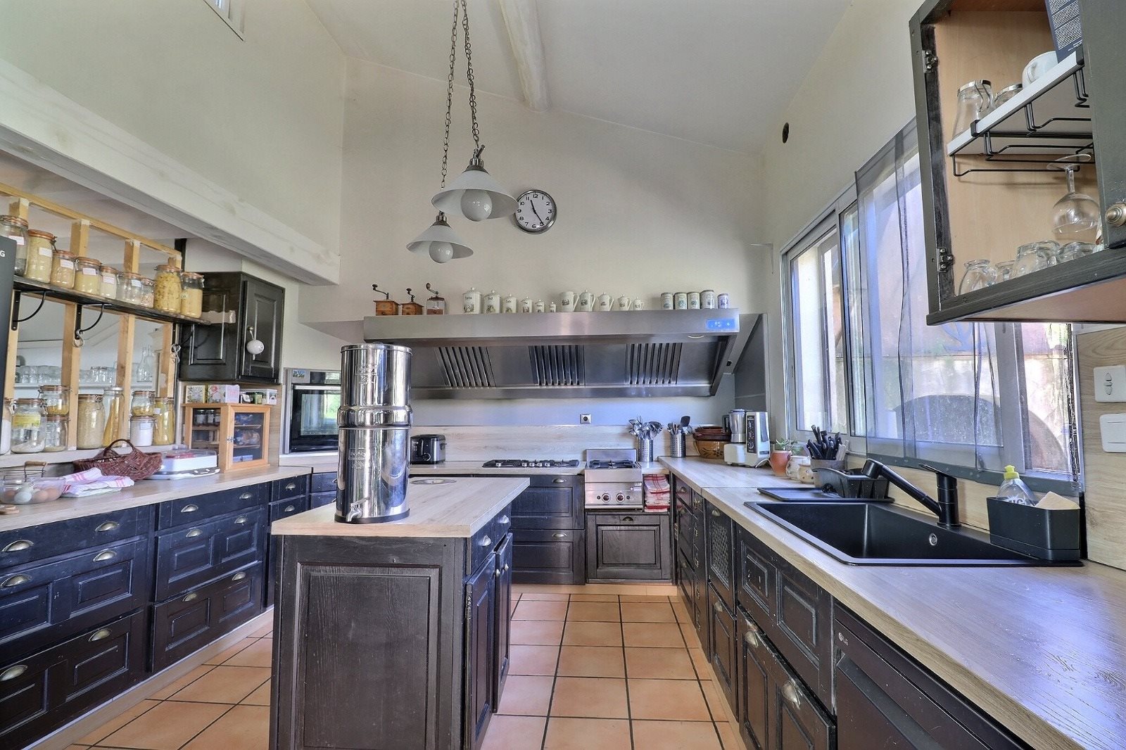 Maison à vendre, 550m², Saint-Hippolyte-du-Fort