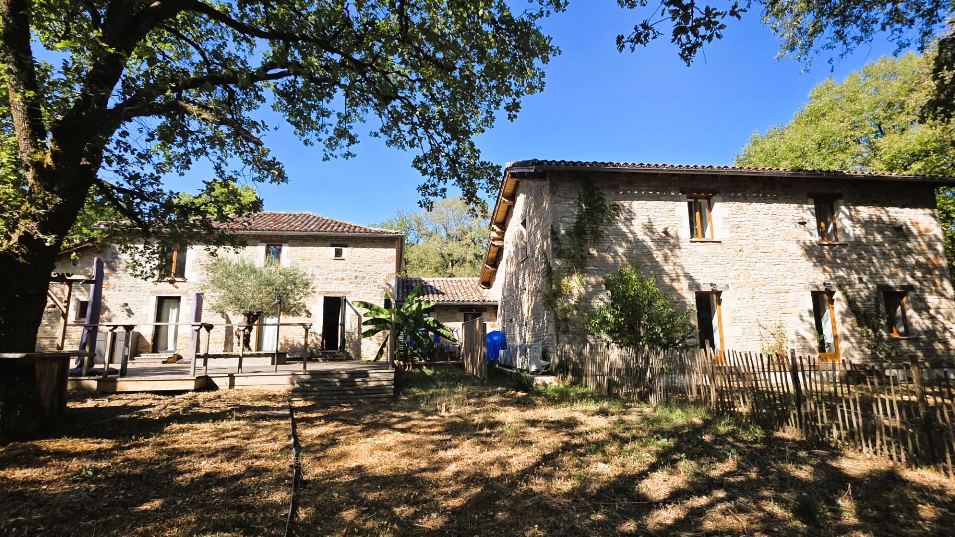 Maison à vendre, 390m², Saint-Antonin-Noble-Val