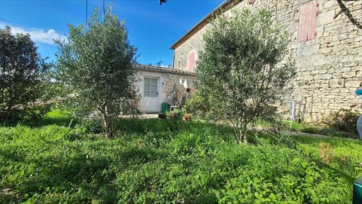 Terrain 8 pièces 235 m² · à Roquecor · 235 m² · 377 500 €