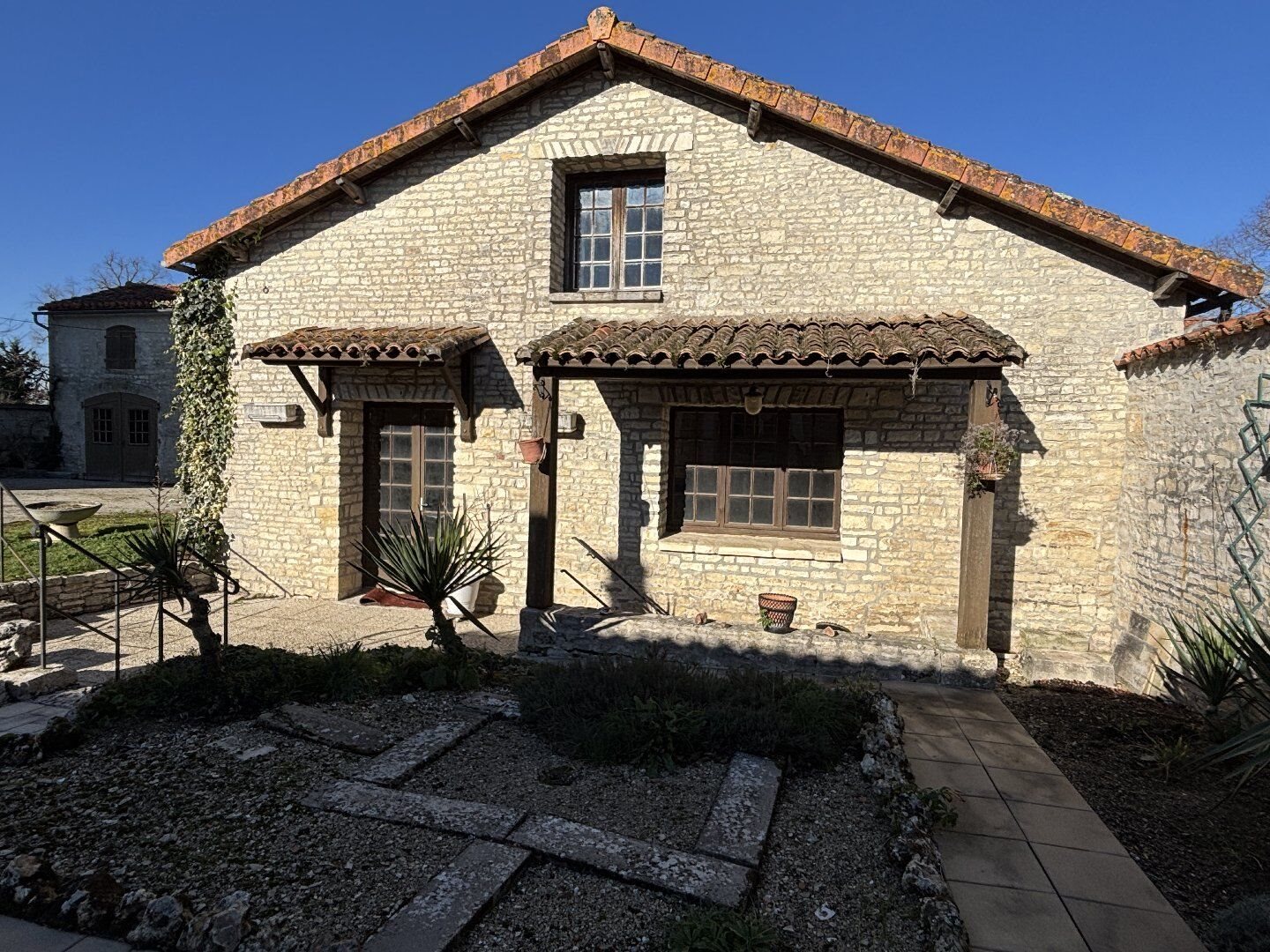 Maison à vendre, 146m², Aigre