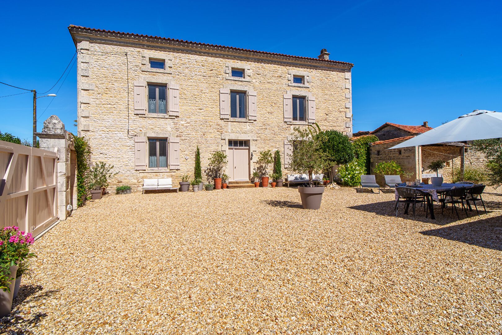 Maison à vendre, 147m², Charmé