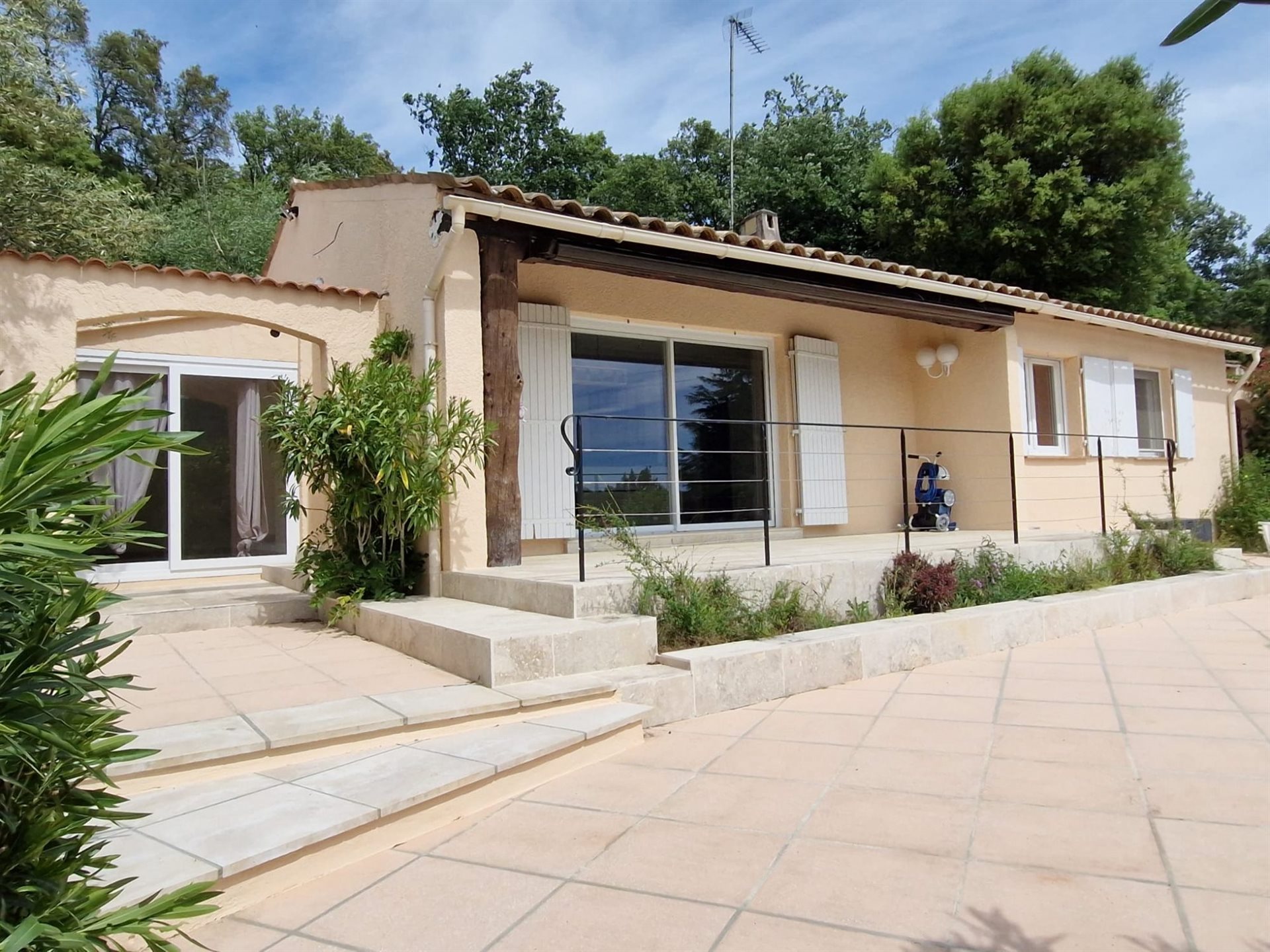 Maison à vendre, 114m², Bagnols-en-Forêt