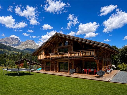 6 pièces 300 m² · à Combloux · 300 m² · 2 290 000 €