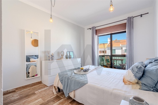 Apartament T3 na sprzedaż z sypialnią, garderobą, 2 balkonami i strychem | Vendas Novas
