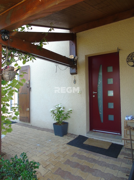 5 pièces 90 m² · à Saint-Etienne · 90 m² · 240 000 €