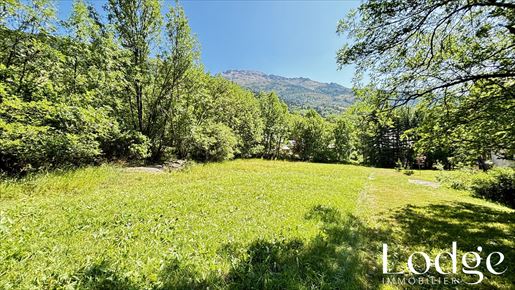 Terrain 844 m² · au Monêtier-les-Bains · 844 m² · 615 000 €