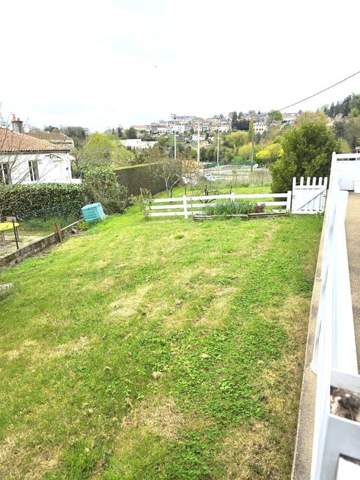 Maison 5 pièces 147 m² · à Pouzauges · 147 m² · 135 000 €