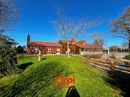 Maison 4 pièces 244 m² · à Doyet · 244 m² · 278 000 €