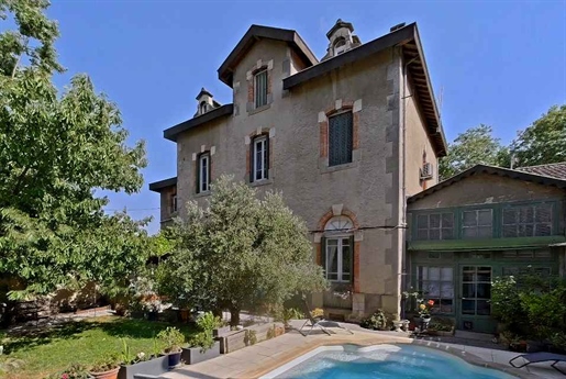 Maison 15 pièces 320 m² · à Carcassonne · 320 m² · 690 000 €