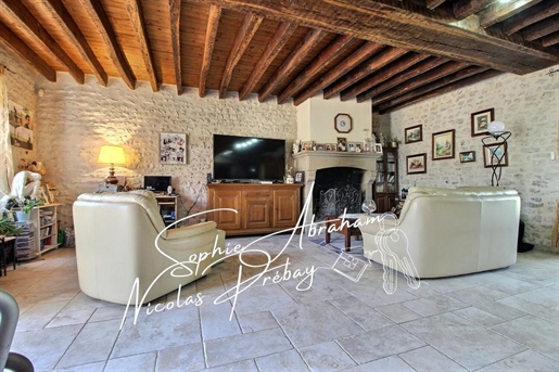 Maison 7 pièces 176 m² · à Toury · 176 m² · 269 900 €