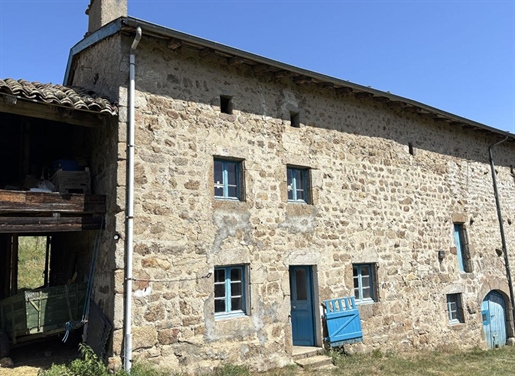 Maison 4 pièces 80 m² · à Saint-Anthème · 80 m² · 95 000 €