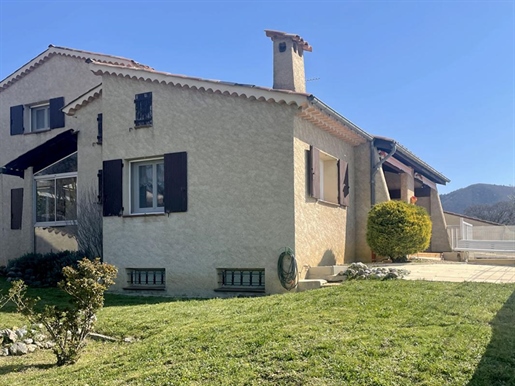 Maison 6 pièces 121 m² · à Digne-les-Bains · 121 m² · 334 000 €