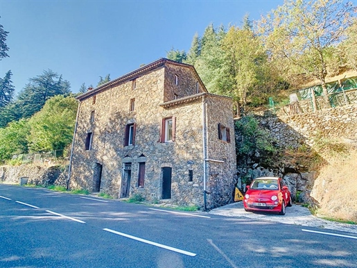 Maison 9 pièces 140 m² · à Notre-Dame-de-la-Rouvière · 140 m² · 230 000 €