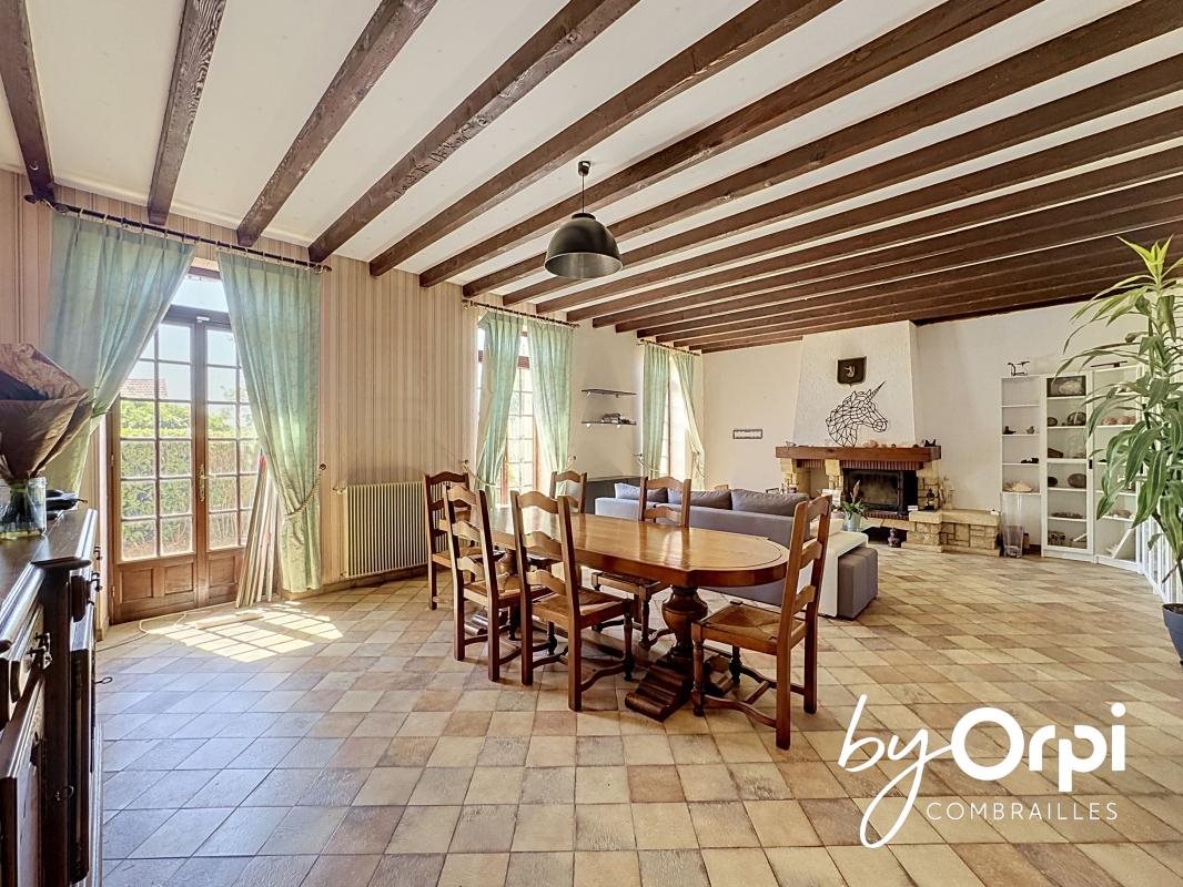 Maison à vendre, 138m², Commentry