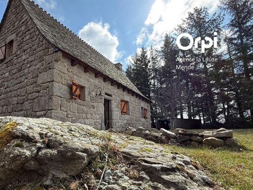Maison 3 pièces 120 m² · à Nasbinals · 120 m² · 473 000 €