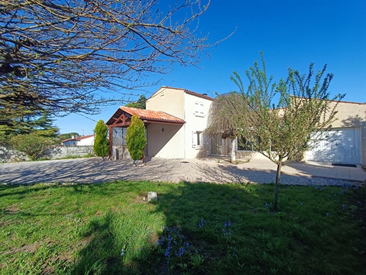 Maison 5 pièces 110 m² · à Châteaubernard · 110 m² · 218 400 €