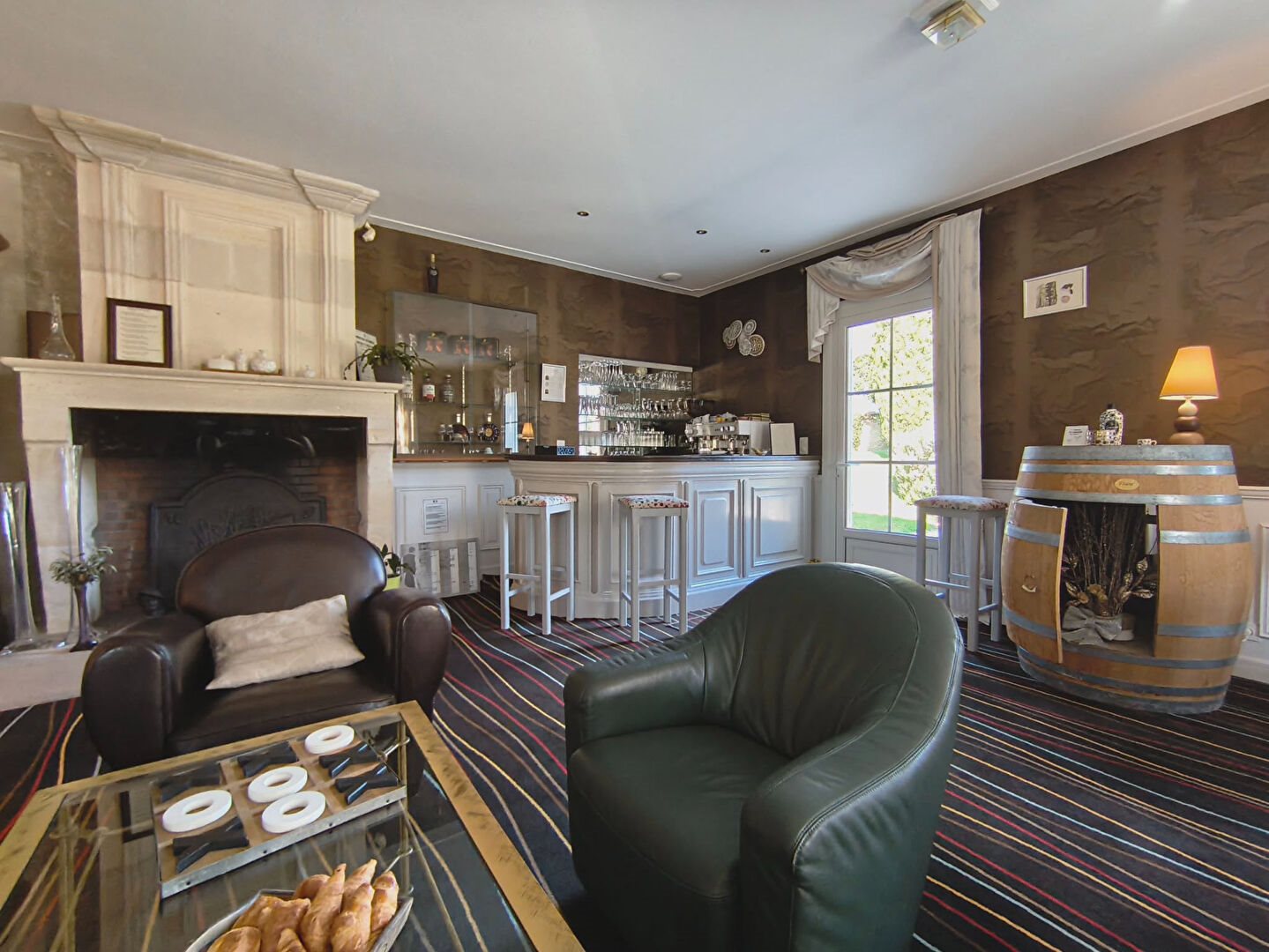 Maison à vendre, 1125m², Châteaubernard