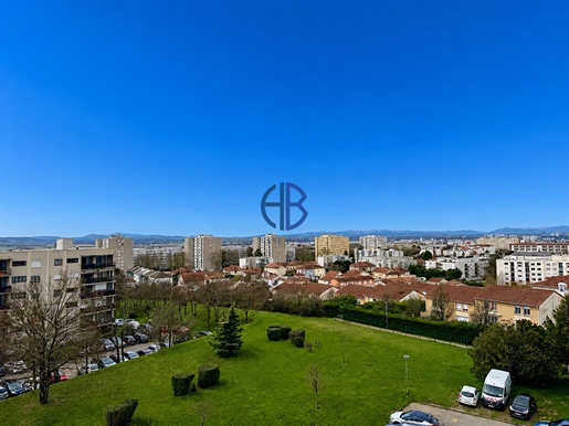 Appartement 4 pièces 81 m² · à Saint-Priest · 81 m² · 175 000 €