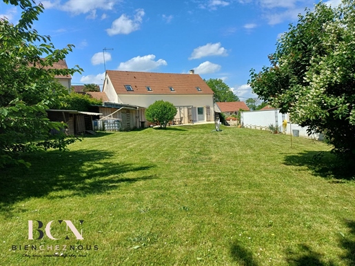 Maison 6 pièces 152 m² · à Nerville-la-Forêt · 152 m² · 479 000 €