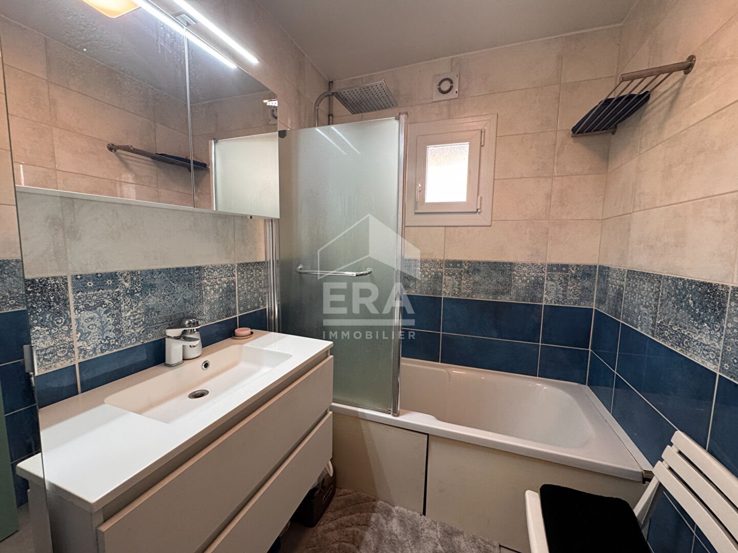 Appartement à vendre, 74m², Laragne-Montéglin