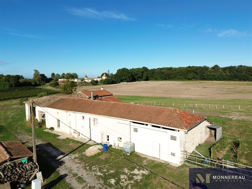 8 pièces 244 m² · à Léoville · 244 m² · 265 000 €